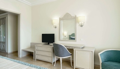 Habitación doble (Side Sea View)