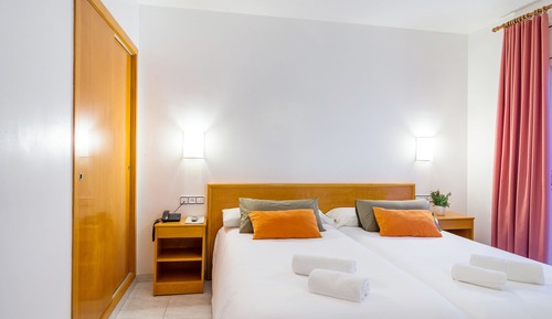 Habitación con 1 cama doble o 2 individuales