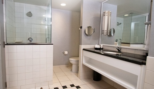 Forum Tower Luxury 2 Bed Riverview Sofa Non Smoking (Adult only Forum Tower)
