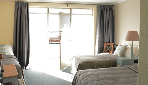 Habitación familiar, varias camas