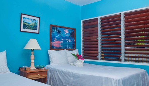 Deluxe Room Partial Sea View with Shared Kitchen