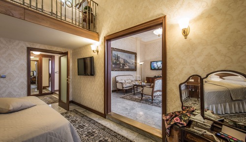 Royal Suite with Free Spa Access