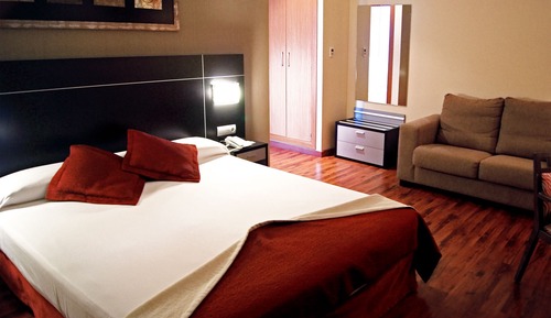 Habitación triple Deluxe, 1 habitación