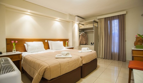 Quadruple Room with Spa Bath 