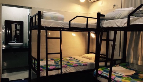 Dormitorio compartido (Bed in 2-Bunk Bed with AC)