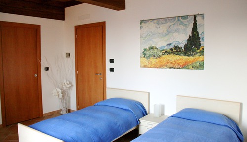 Habitación con 2 camas individuales (Barbera)