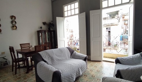 Habitación tradicional, varias camas