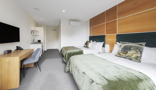Habitación ejecutiva con 1 cama doble o 2 individuales, 2 camas dobles