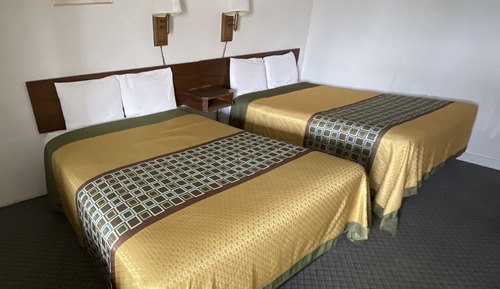 Superior 2 queen beds room