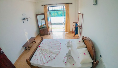 Habitación doble, vistas a la piscina