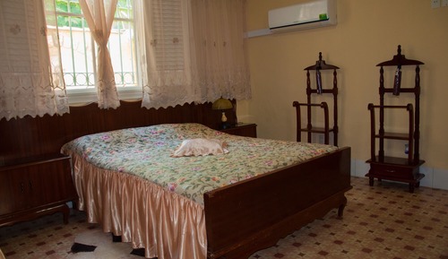 Habitación con 1 cama doble o 2 individuales
