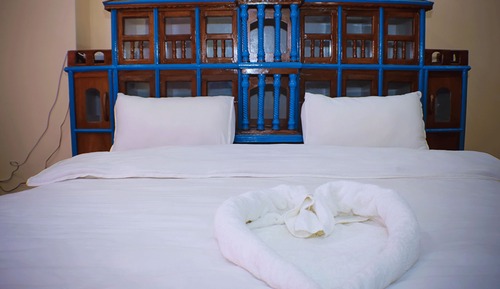 Habitación Deluxe con 1 cama doble o 2 individuales, varias camas, fumadores
