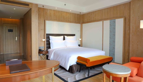 Habitación Deluxe, 1 cama de matrimonio grande, balcón