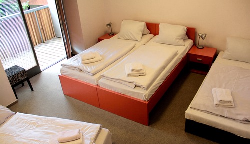 Habitación Deluxe con 1 cama doble o 2 individuales (2+2)