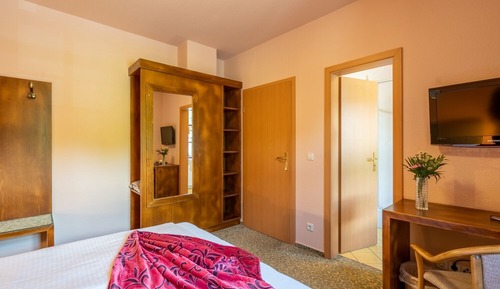 Habitación doble, baño privado