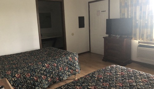 Habitación básica doble, 2 camas dobles, no fumadores