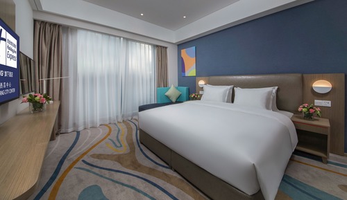 Habitación estándar, 1 cama de matrimonio grande (High Floor, Sunrise View)