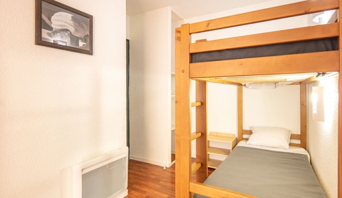 Apartamento clásico, varias camas