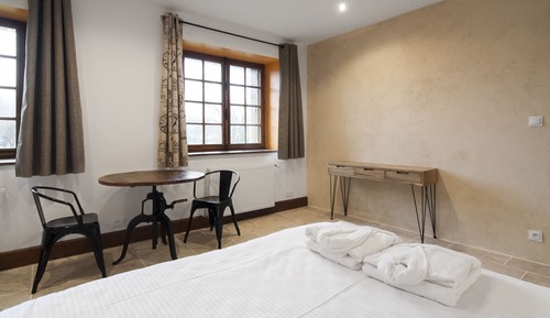 Casa exclusiva, baño privado (entière)