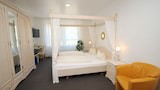 Ambience Double Room with wet room