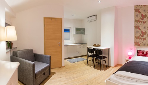 Estudio (Pink)