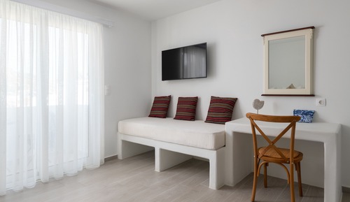 Habitación tradicional, vistas parciales al mar