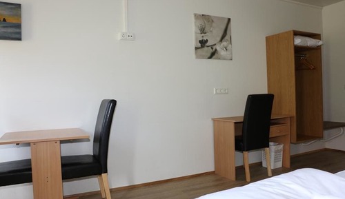 Habitación triple, baño privado