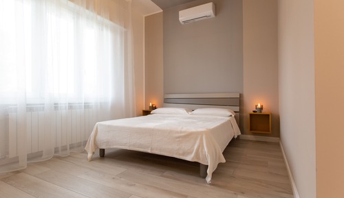 Habitación con 1 cama doble o 2 individuales, baño privado