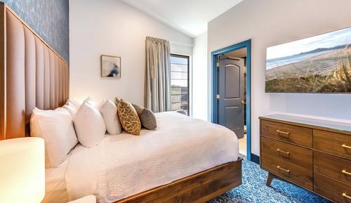 Suite superior, varias camas, no fumadores, vistas a la colina