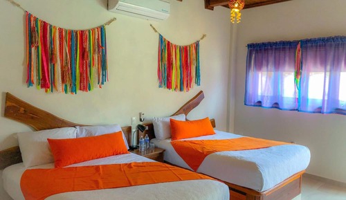 Habitación estándar doble, 2 camas dobles, no fumadores