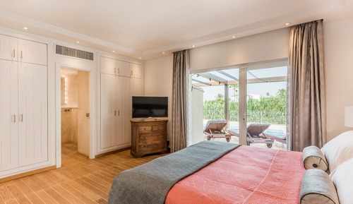 Suite junior, 1 cama de matrimonio grande, no fumadores, vistas parciales al mar