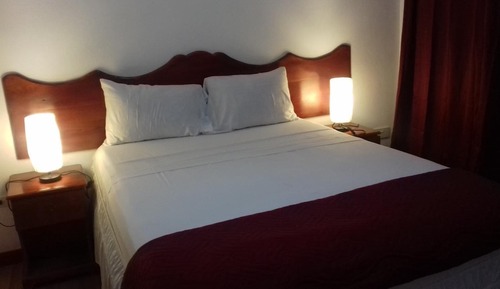 Habitación básica doble, 1 cama de matrimonio, vistas al mar