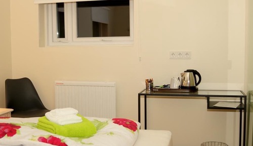 Habitación con 1 cama doble o 2 individuales, baño privado