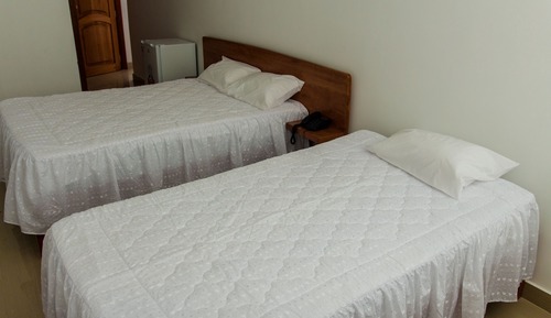 Habitación estándar doble, varias camas (Air Conditioner)
