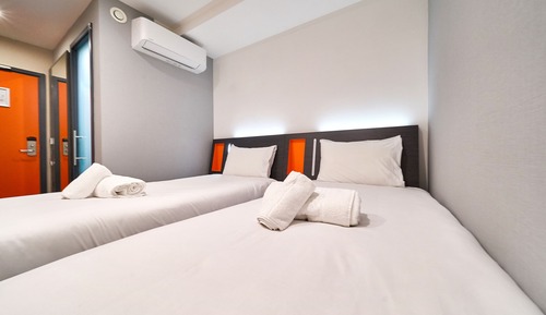 Habitación City con 2 camas individuales, 2 camas individuales, sin ventanas
