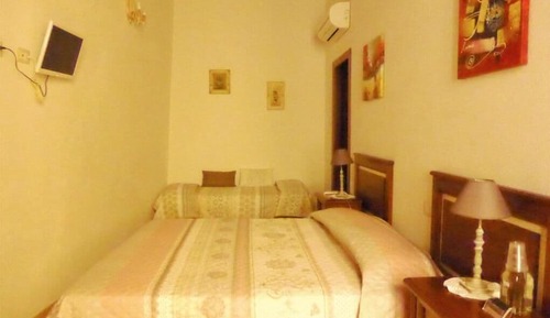 Habitación Royal con 1 cama doble o 2 individuales