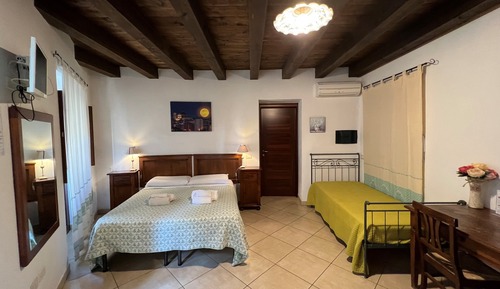Habitación con 1 cama doble o 2 individuales