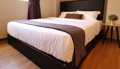 Habitación Business doble, 1 cama de matrimonio grande
