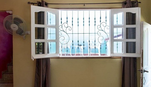 Habitación Deluxe doble, 1 cama de matrimonio, vistas al patio