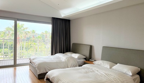 [All-In PKG]Family(No Kitchen/Standard/Family Twin)-Breakfast for 2Adults, 1Child+Swimming Pool for3