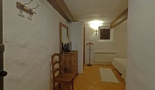 Habitación económica con 1 cama doble o 2 individuales