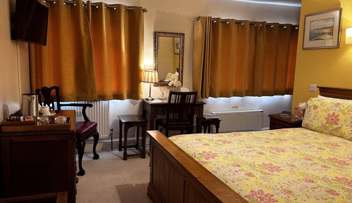 Habitación doble superior, 1 cama de matrimonio, baño privado