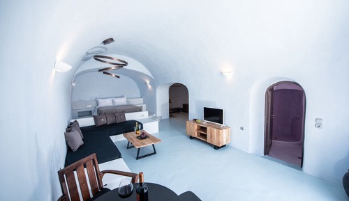 Grand Cave House with Shared Plunge Pool