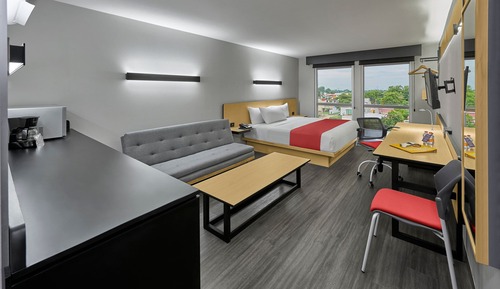 Habitación superior, 1 cama de matrimonio grande con sofá cama