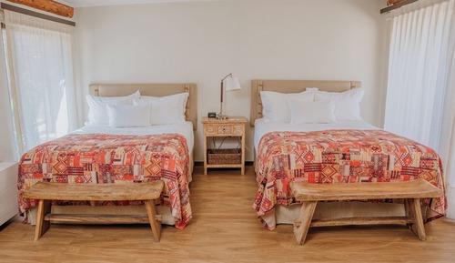 Habitación Deluxe doble, 2 camas de matrimonio, patio, junto a la montaña