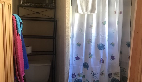 Cabaña clásica, 1 cama de matrimonio grande, no fumadores (Cabin 4 or 5)
