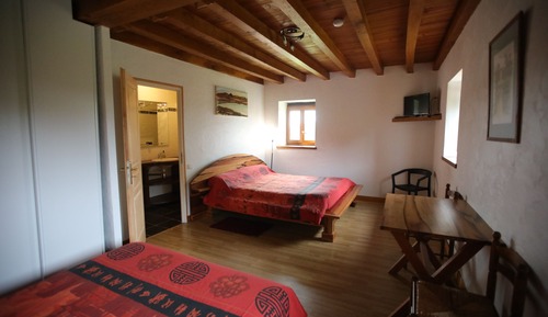 Habitación triple Confort, accesible para personas con discapacidad, vistas al jardín (Kaline)