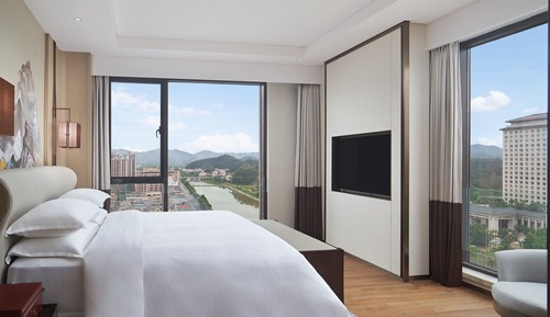 Suite, 1 cama de matrimonio grande, vistas al río