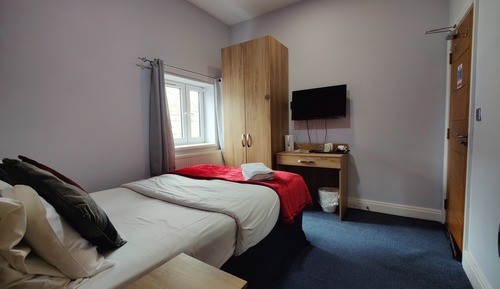 Habitación estándar doble, 1 cama doble, no fumadores, baño privado