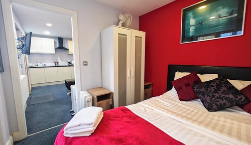 One Bedroom Apartment